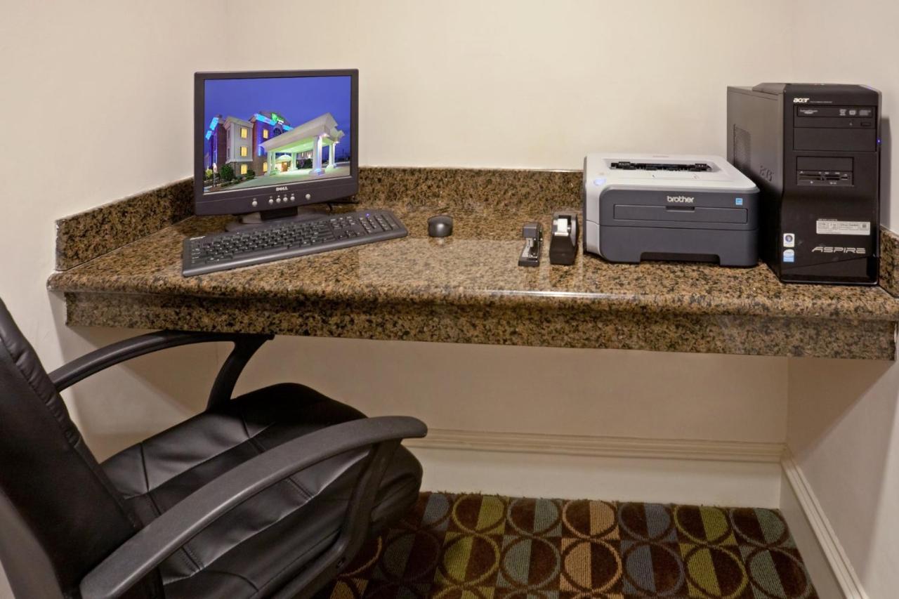 Holiday Inn Express & Suites Waxahachie By Ihg Экстерьер фото
